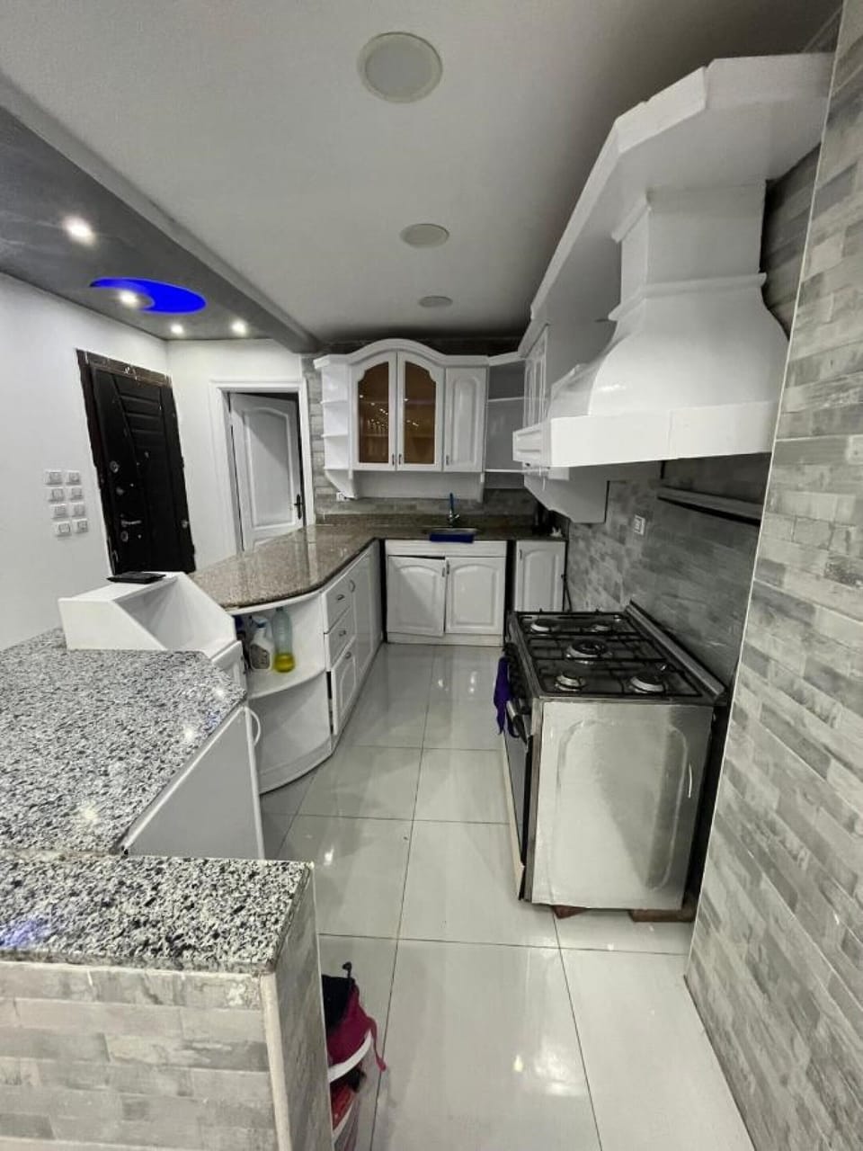 Deluxe Apartment | Private kitchen | Espresso maker, coffee/tea maker, electric kettle, freezer