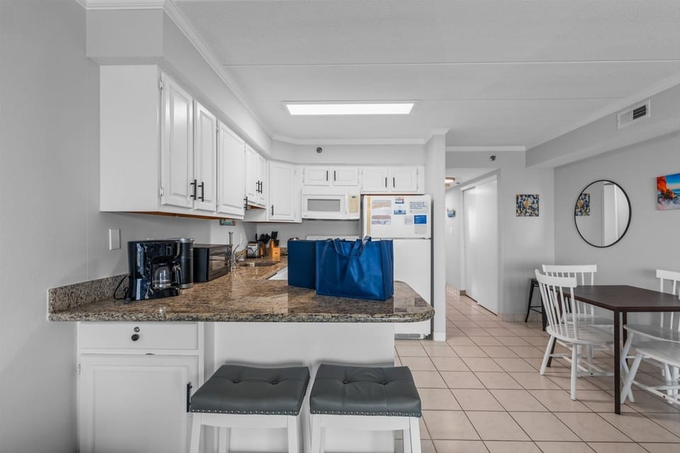 04-10002 Coastal Hwy #1105-4