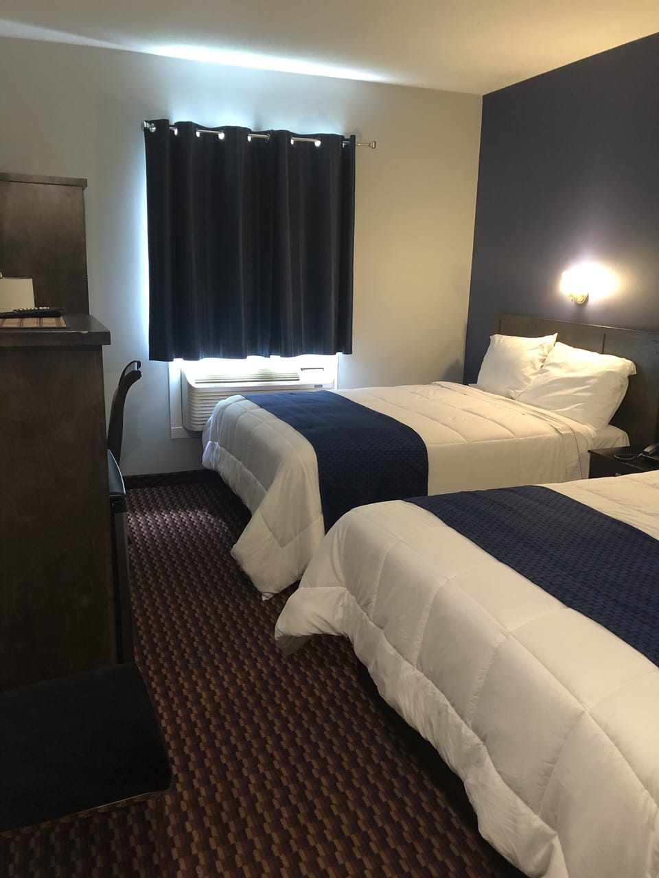 Deluxe Room, 2 Queen Beds | WiFi (free), bed sheets