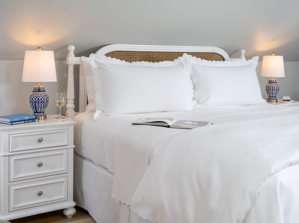 Seabreeze | 1 bedroom, Frette Italian sheets, premium bedding, pillowtop beds