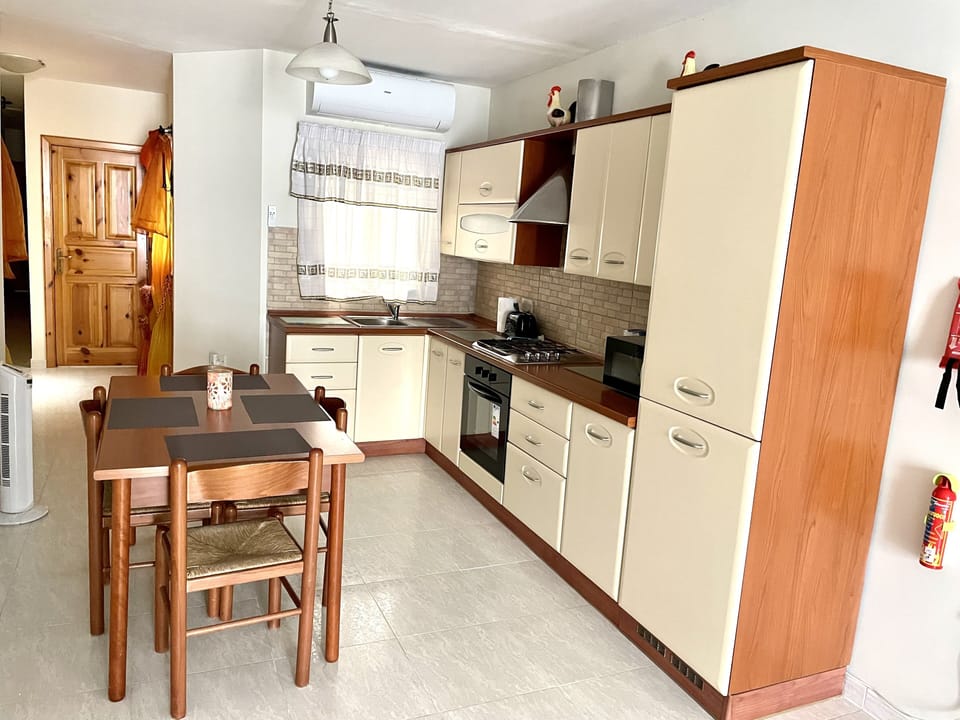 Kitchen and dining room