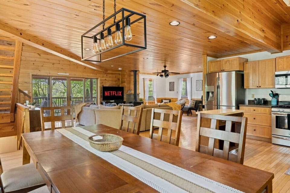 Gather around this dining table for 8 to a scrumptious meal! High chair available.