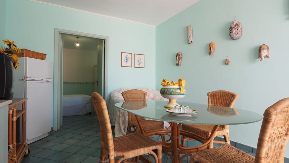 Apartment | Dining room