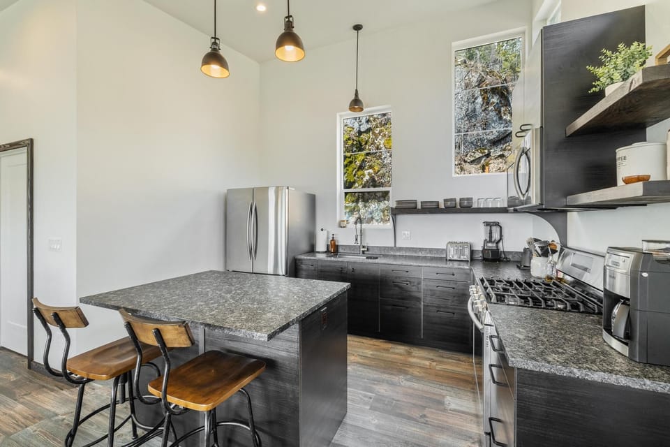 Kitchen (Upstairs)