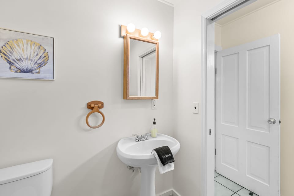Primary bedroom Ensuite Bathroom