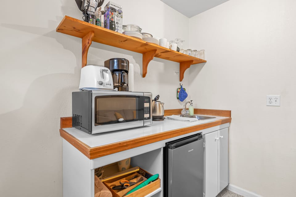 Kitchenette