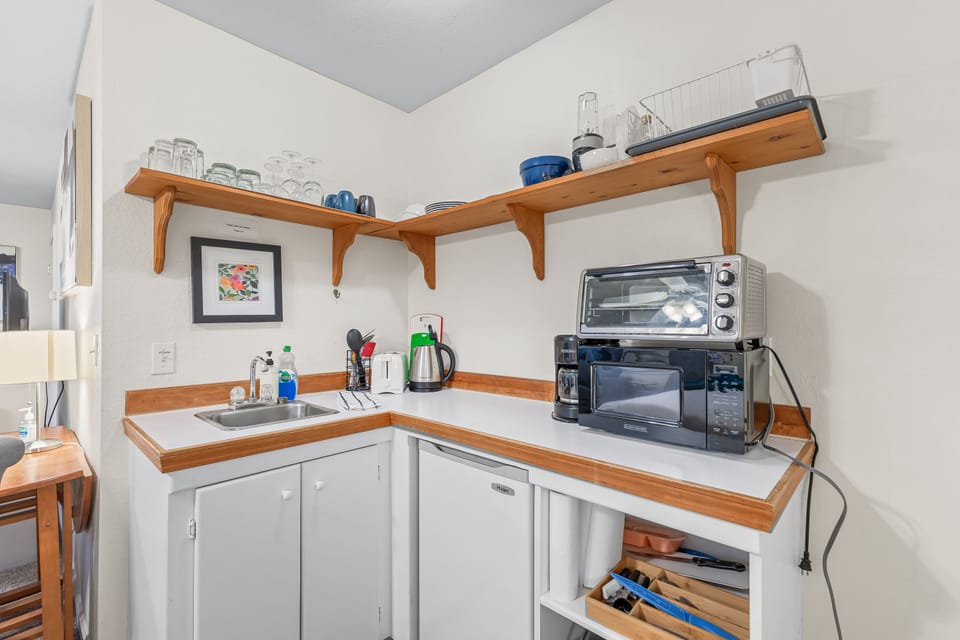 Kitchenette