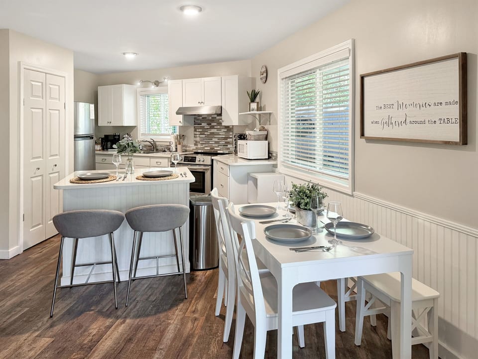 Fully stocked kitchen, new appliances, new kitchen table