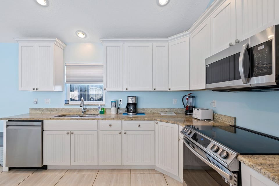 Fully equipped kitchen