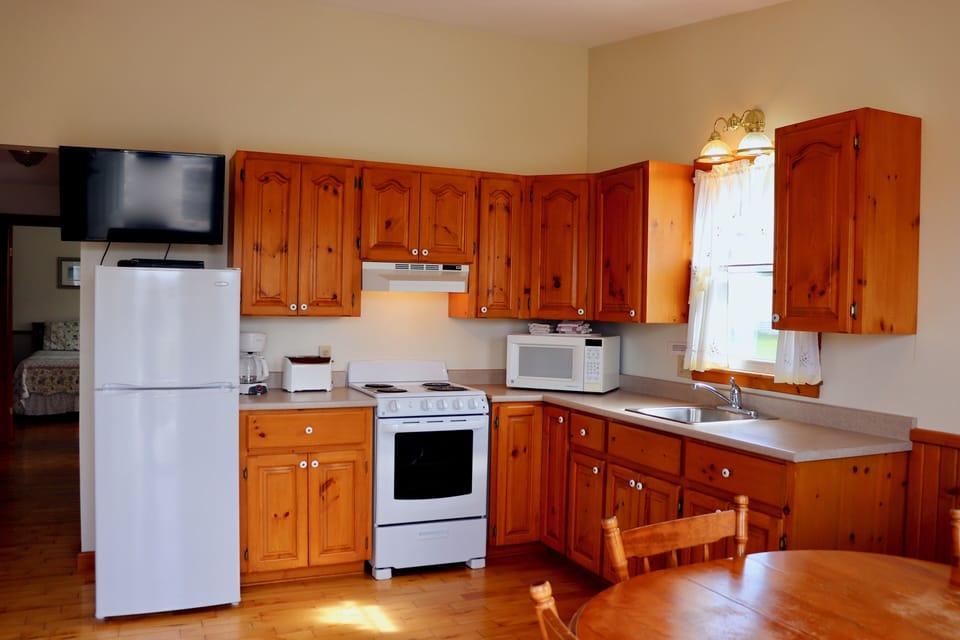 Premium Cottage, 2 Bedrooms | Private kitchen | Coffee/tea maker