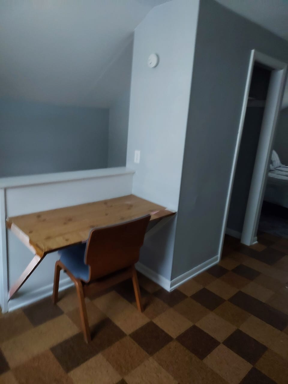 Office desk in Upper stairs room