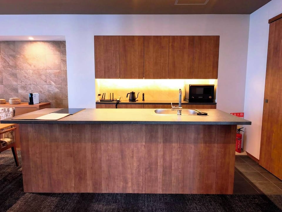 Luxury Condo | Private kitchen | Mini-fridge, microwave, oven, stovetop