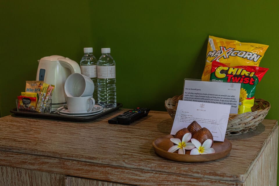Villa | Private kitchenette | Paper towels