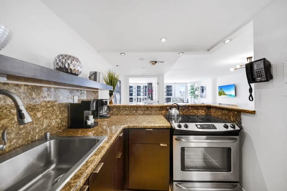 Fully equipped kitchen