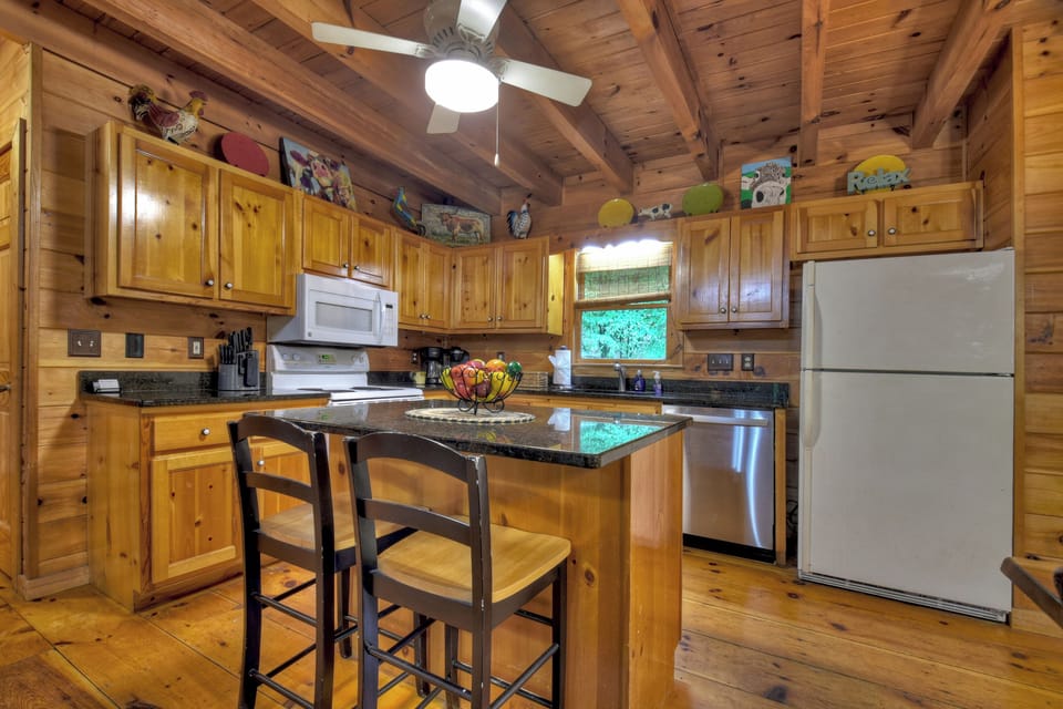 Beautiful granite countertops and room for everyone
