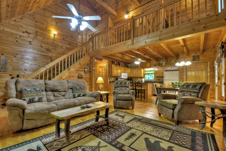 Plenty of room for everyone at the Relaxing River Retreat - North Georgia Cabin Rental