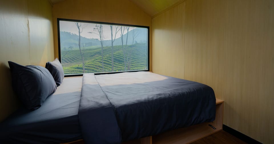 Deluxe Cabin | Free WiFi, bed sheets