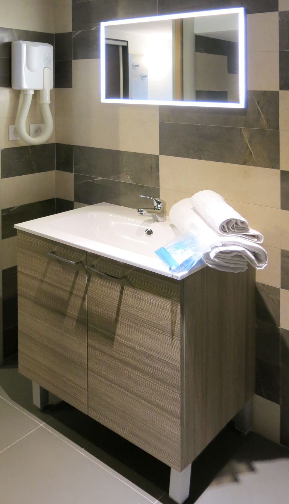 Free toiletries, hair dryer, bidet, towels