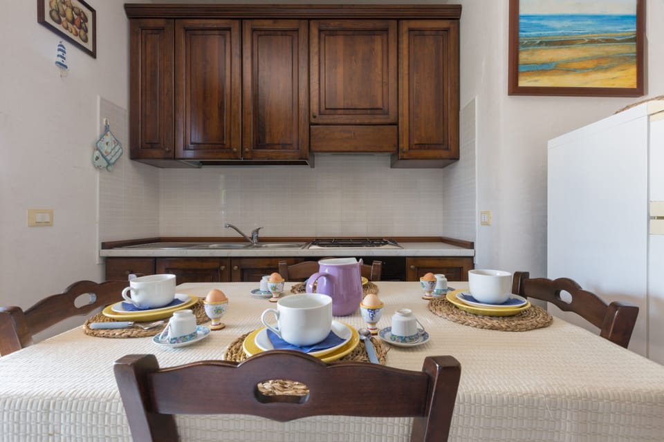 Apartment | Dining room