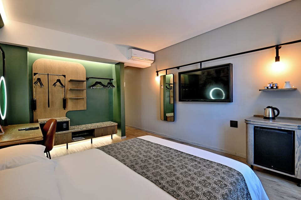 In-room safe, desk, laptop workspace, blackout drapes