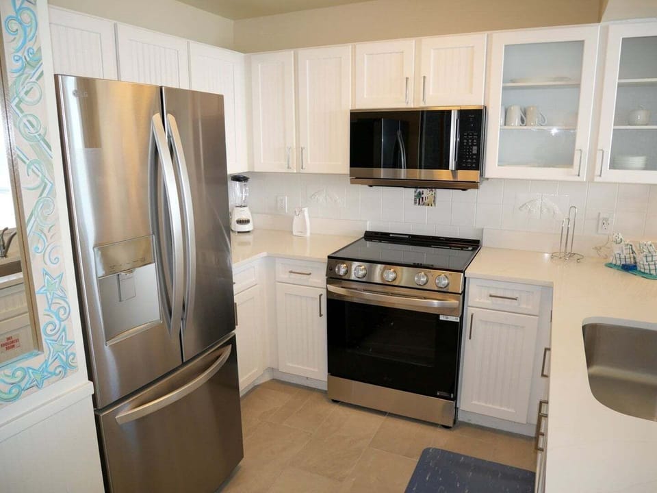 House, 2 Bedrooms | Private kitchen | Coffee/tea maker, fridge, oven, toaster