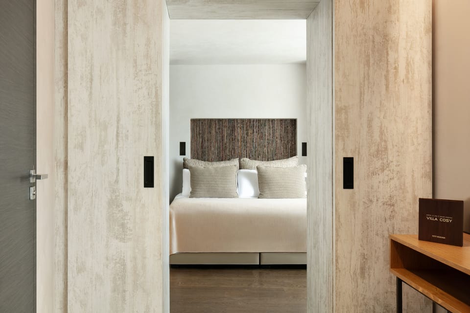 Pool Suite | Premium bedding, minibar, in-room safe, individually decorated