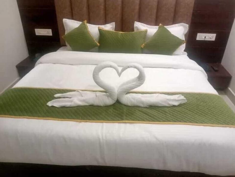 Deluxe Room | 1 bedroom, free WiFi