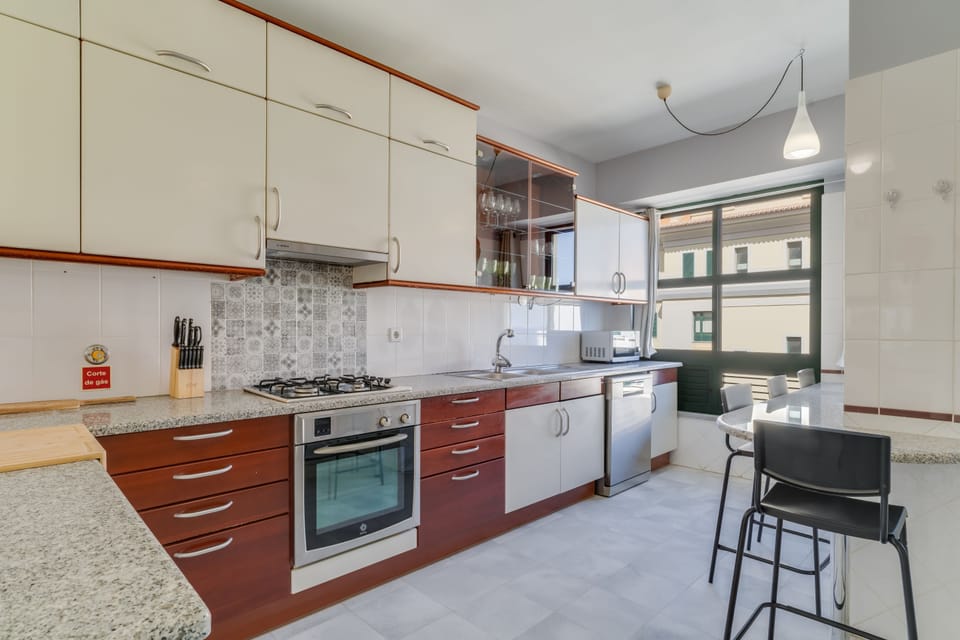 City Apartment | Private kitchen | Electric kettle
