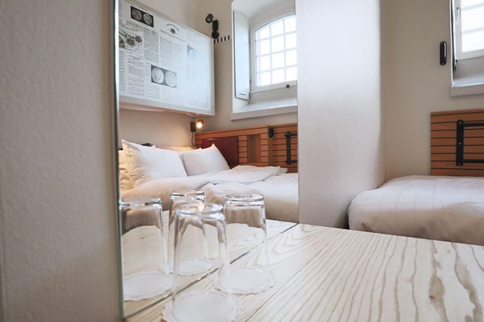 Basic Double Room | In-room safe, desk, iron/ironing board, free WiFi