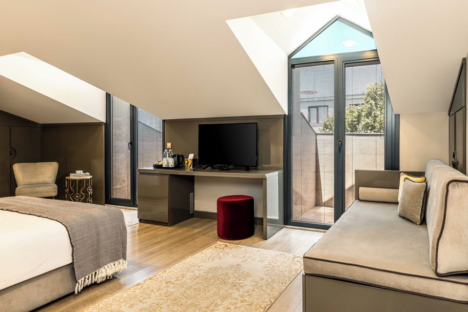Family Loft, Balcony | Premium bedding, minibar, in-room safe, desk