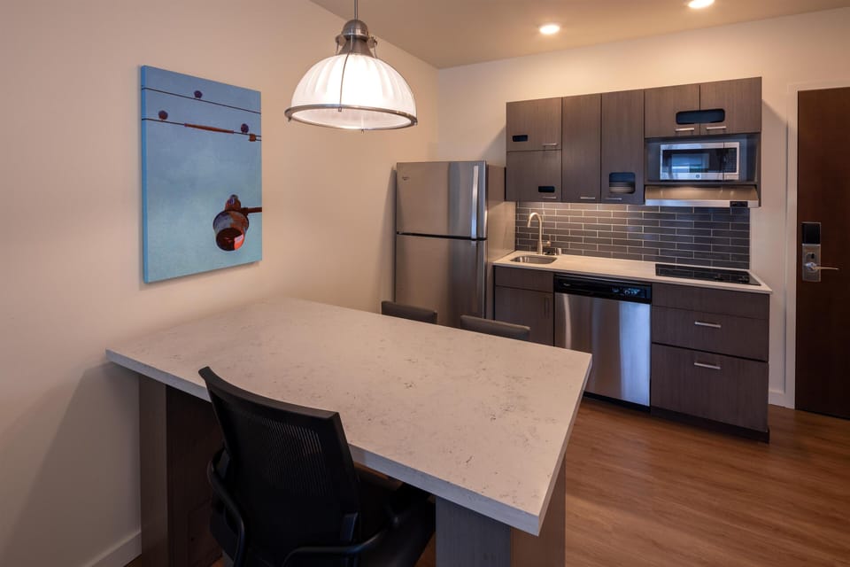 Room, 1 King Bed with Sofa bed, Non Smoking | Private kitchen | Fridge, microwave, coffee/tea maker