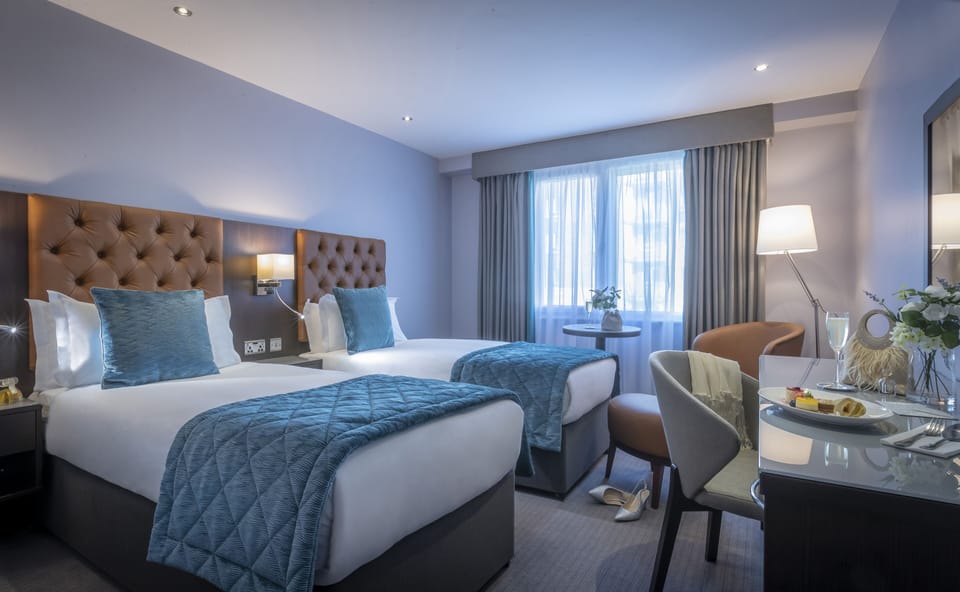 Standard Twin Room | In-room safe, desk, iron/ironing board, free WiFi
