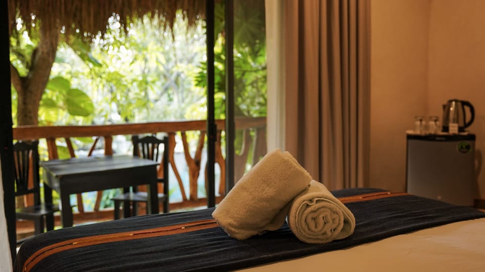 Room with One Double Bed with Garden View Balcony and Private Bathroom | Minibar, in-room safe, free WiFi, bed sheets