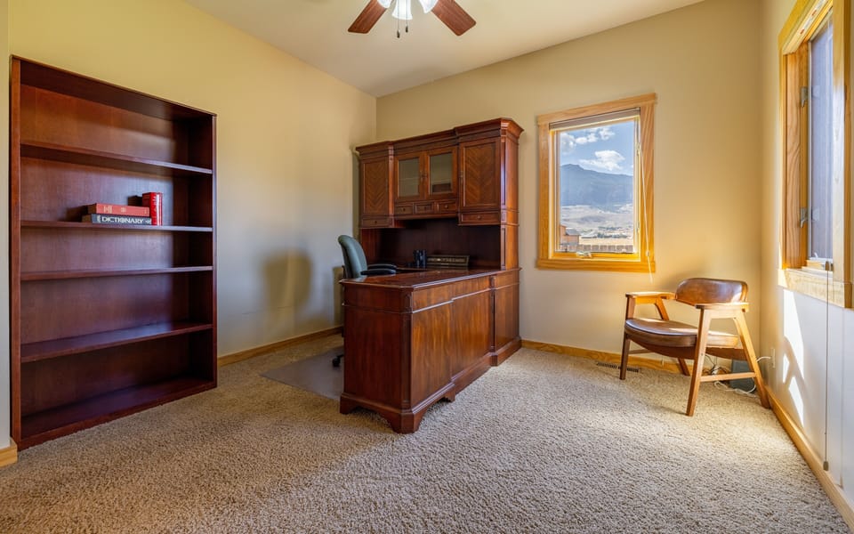 Large dedicated workspace