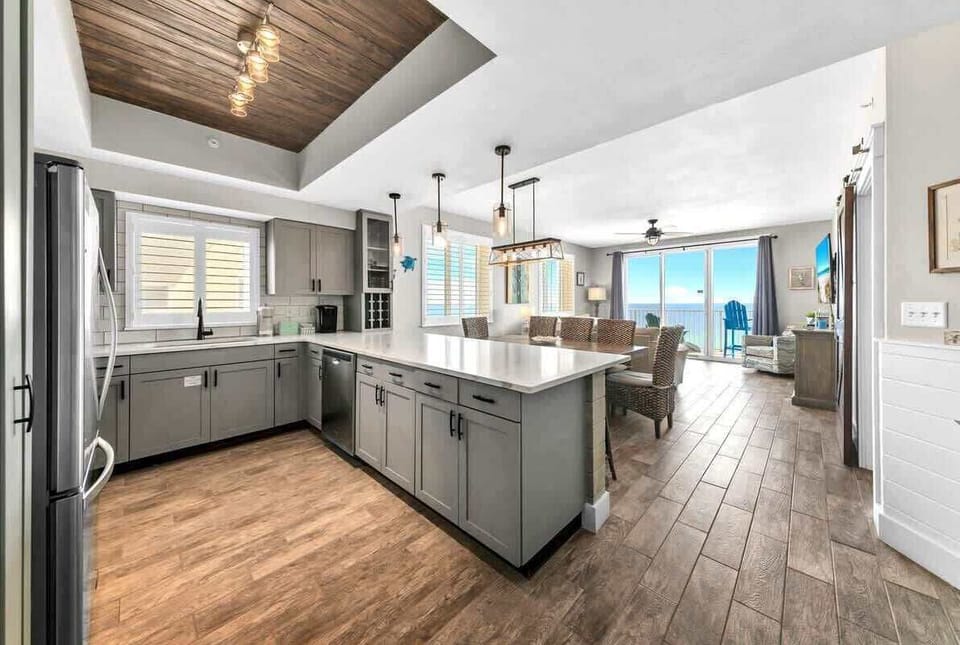 Fully Renovated Kitchen, Top of the Line Stainless Steel Appliances