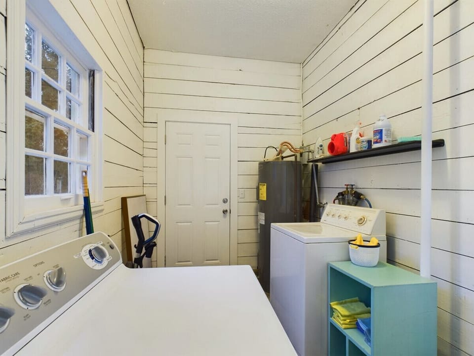 Clean meets chic-laundry made easy!