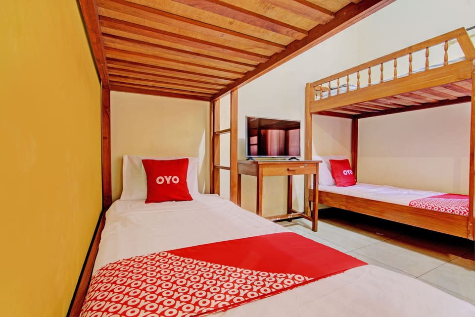 Standard Single Room | Free WiFi, bed sheets