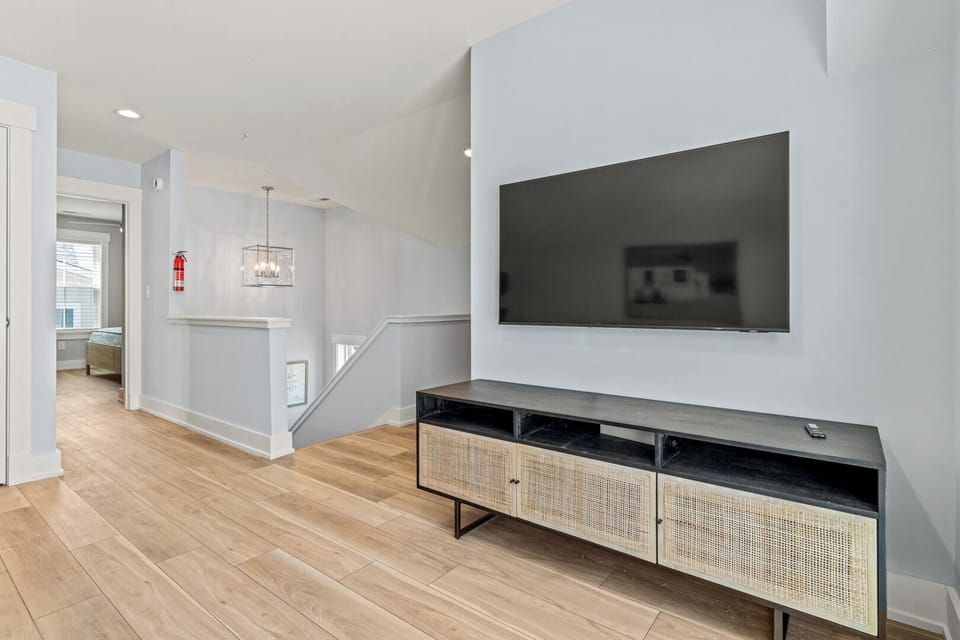 Loft Area on the Fourth Level with Ocean Views