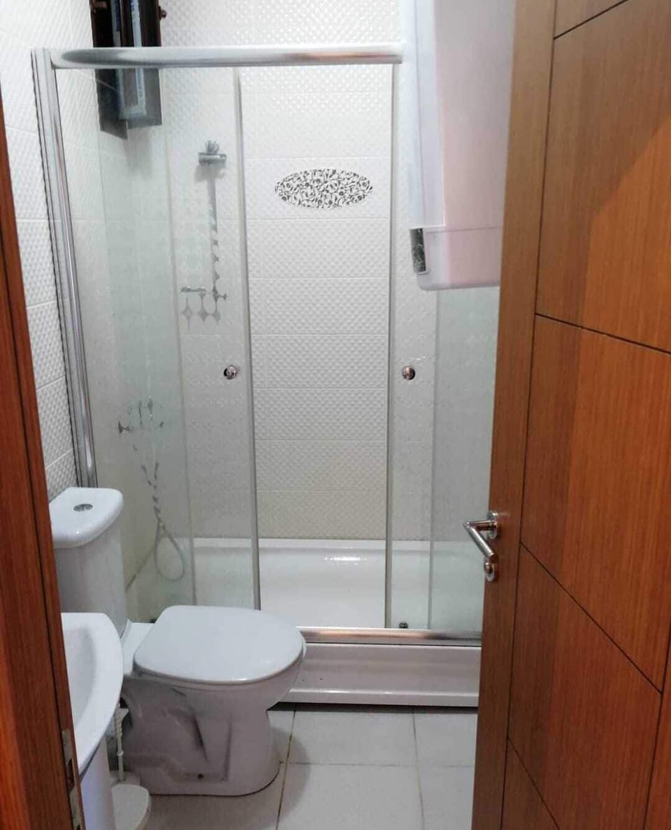 Superior Apartment | Bathroom
