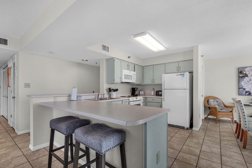Eat-in kitchen bar with seating for two