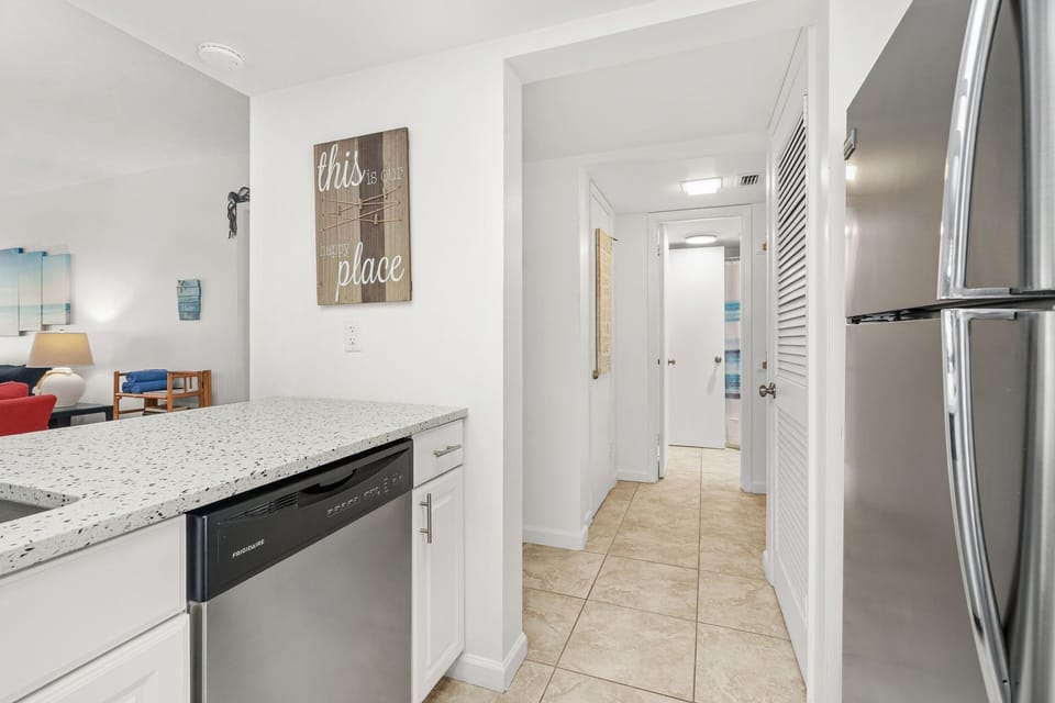 Condo, 1 Bedroom | Interior