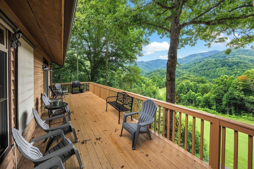 Main Level Back Deck