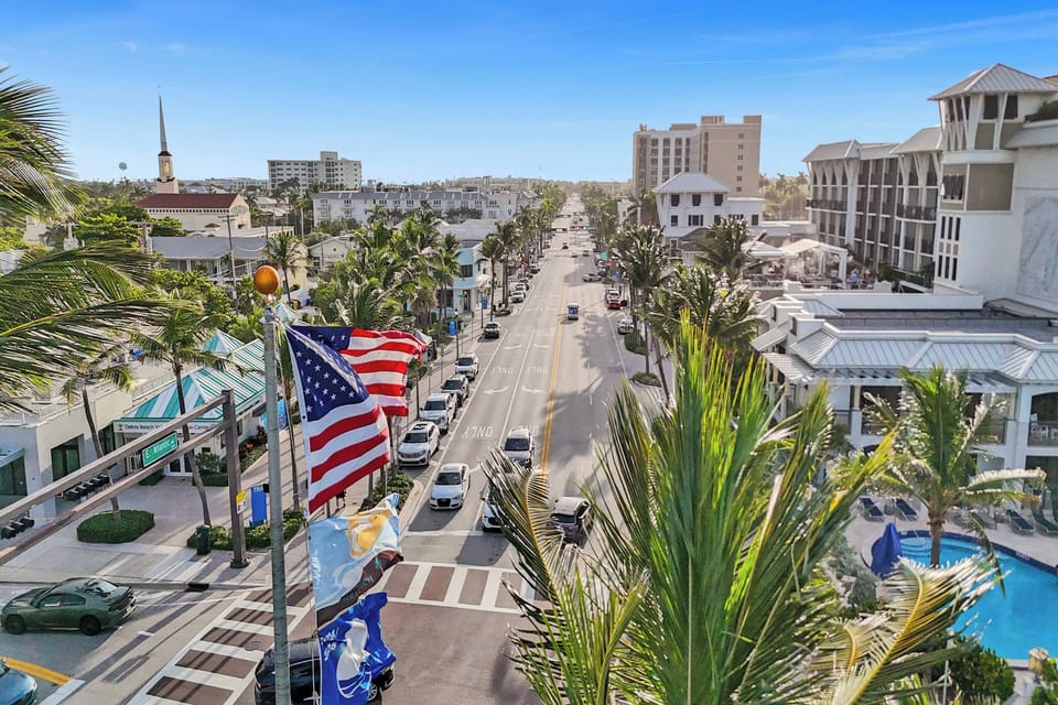 View of Atlantic Ave near our villa