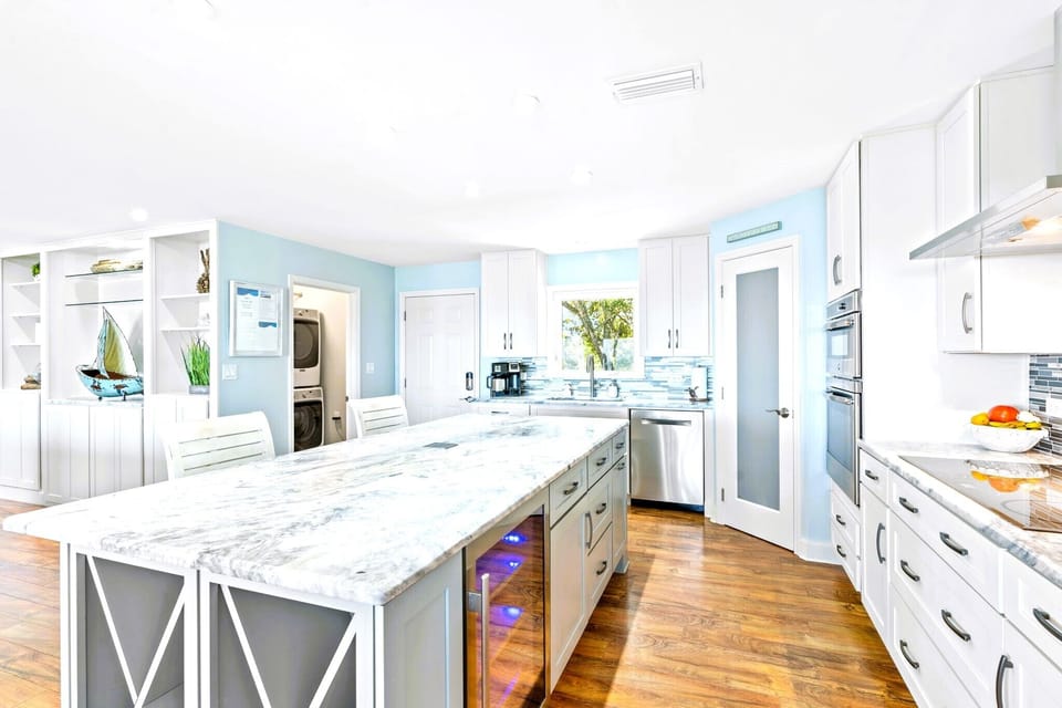 Kitchen with full sized pantry 