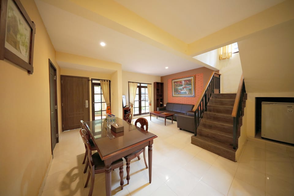 Elephant 3 Bedrooms | In-room dining