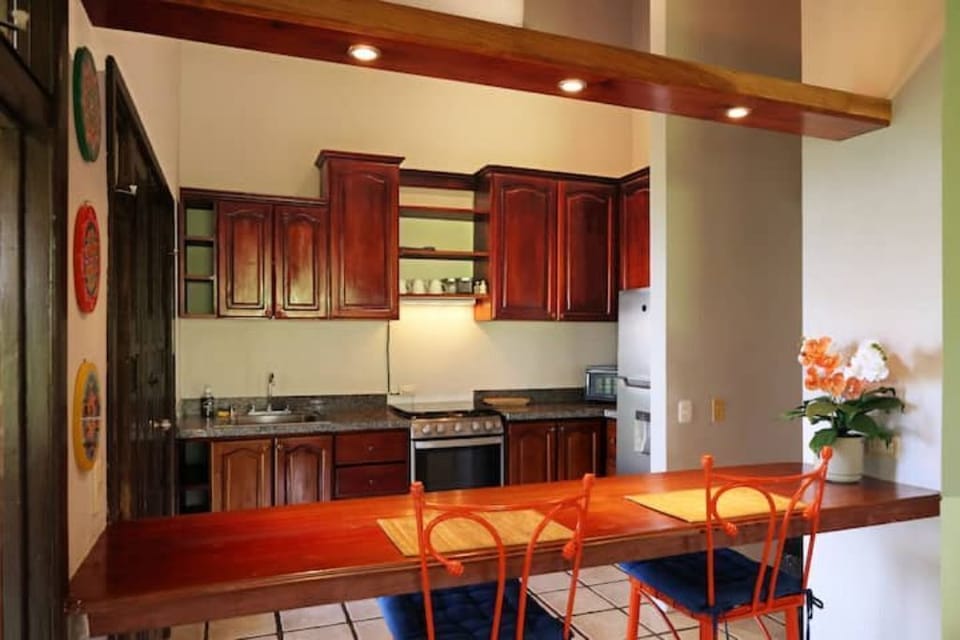 Jungle side kitchen
