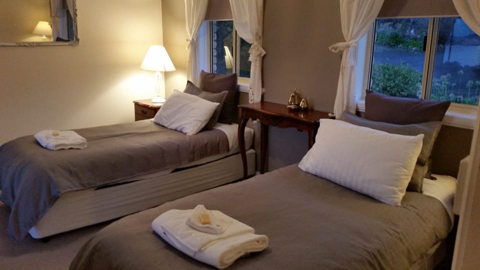 Bruni Room | Premium bedding, individually decorated, individually furnished