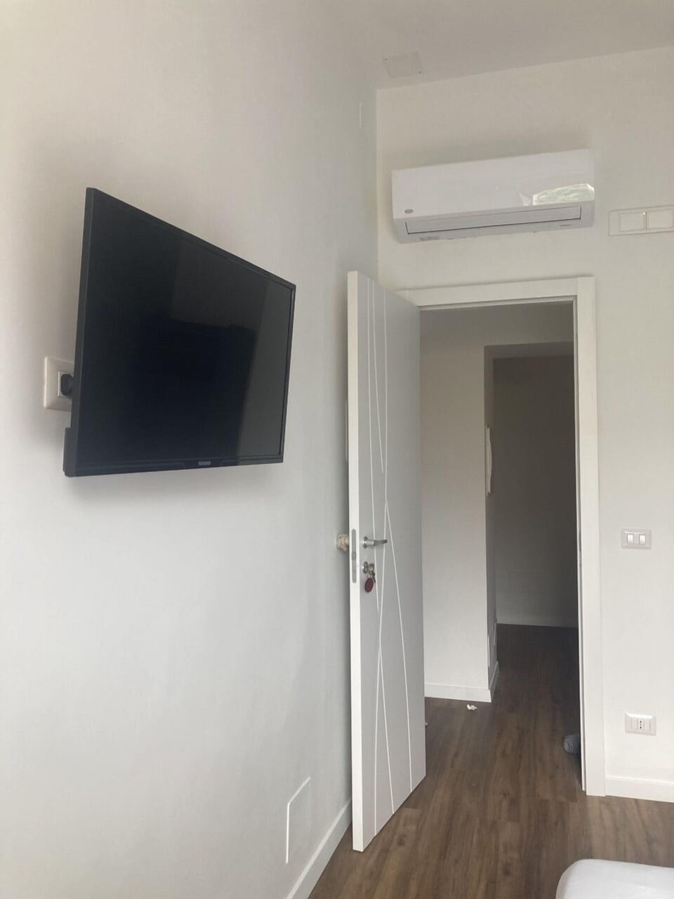 Standard Room, Non Smoking, Ensuite | 1 bedroom, hypo-allergenic bedding available, down comforters