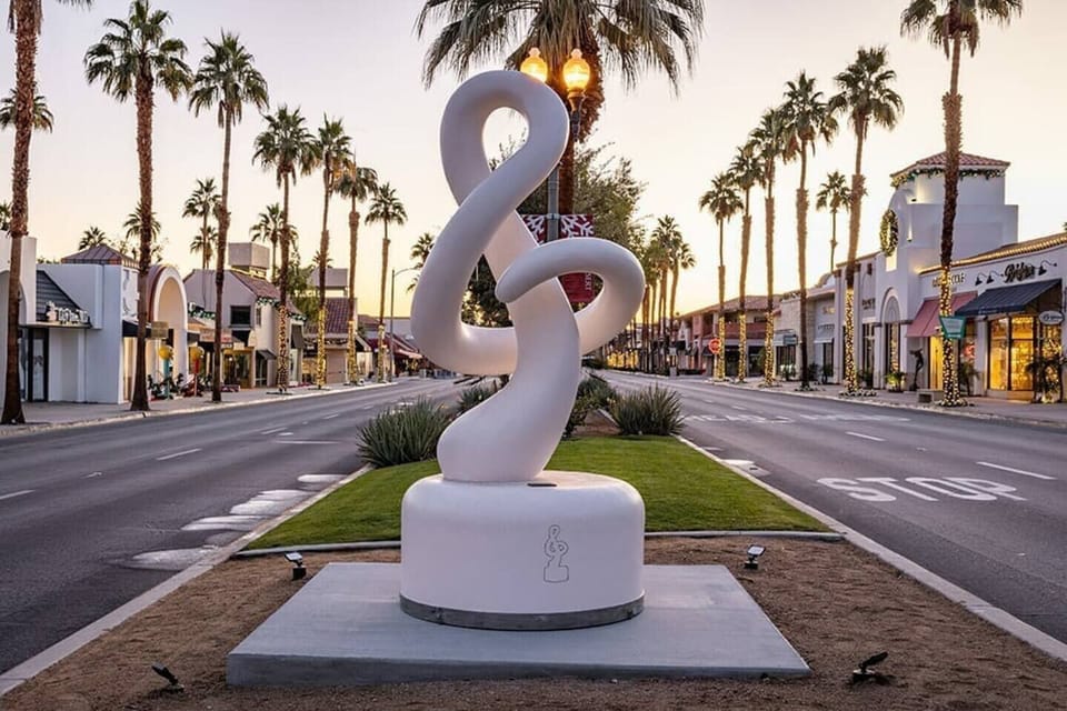 El Paseo Shopping/Dining