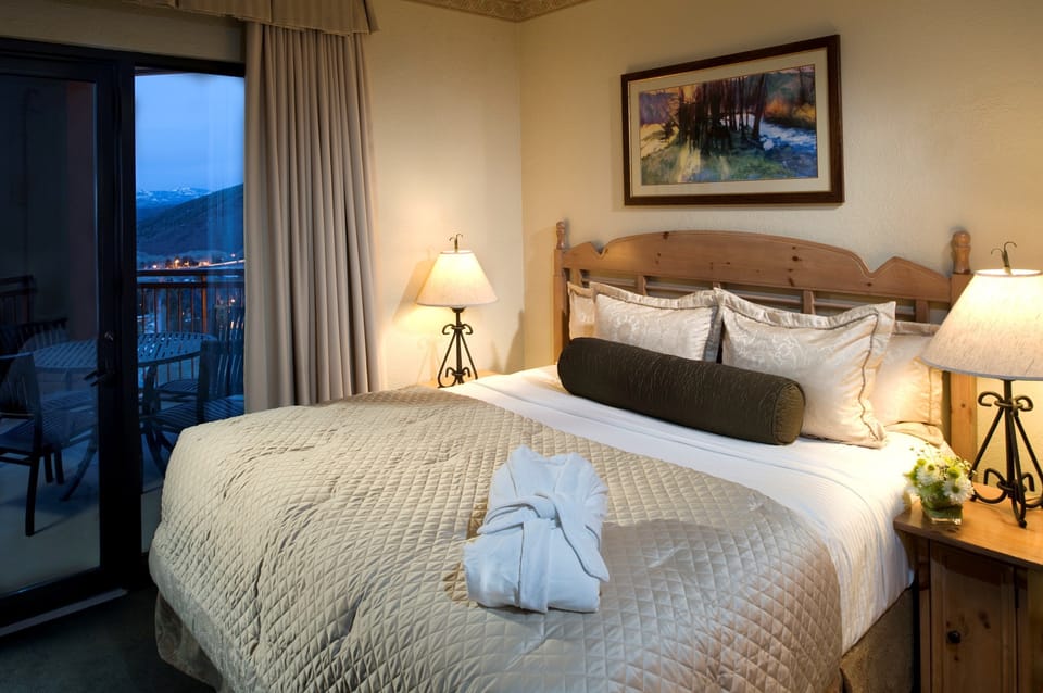 Get a good night's sleep in the plush king sized bed.